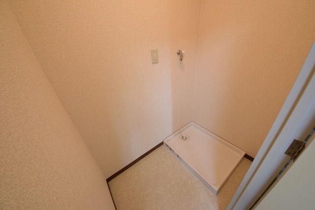 その他設備　室内洗濯機置き場です
