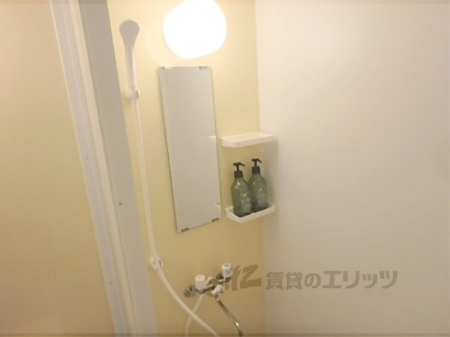 バス・シャワールーム　シャワールーム