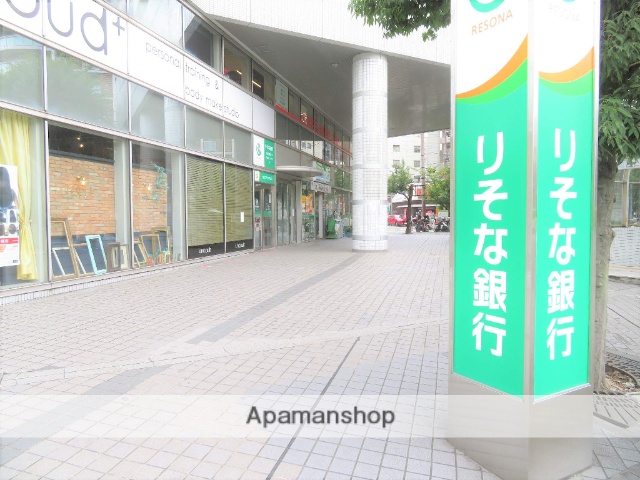 銀行　りそな銀行　京阪京橋支店（銀行）まで341m