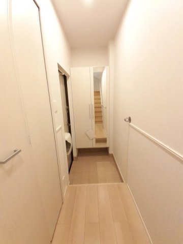 玄関　収納もある玄関です