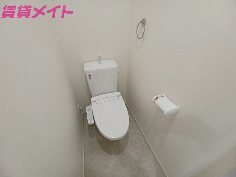 トイレ　同型参考写真