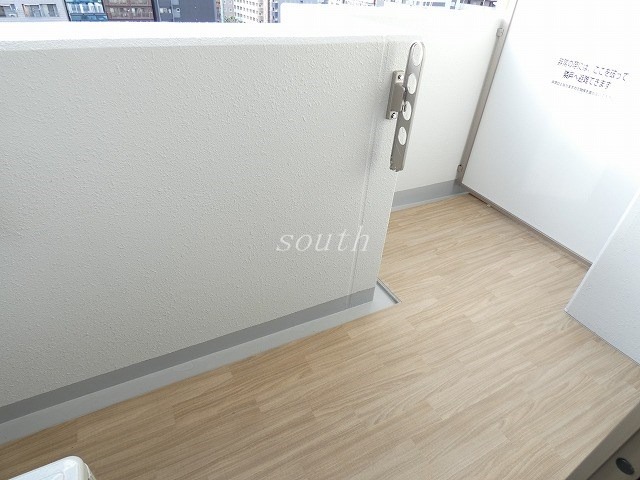バルコニー　お部屋により室内カラーが異なる場合がございます
