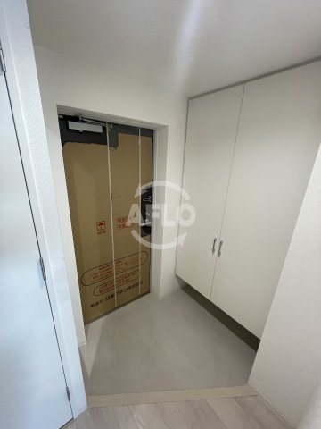 玄関　セレニテフラン野田阪神駅前　玄関