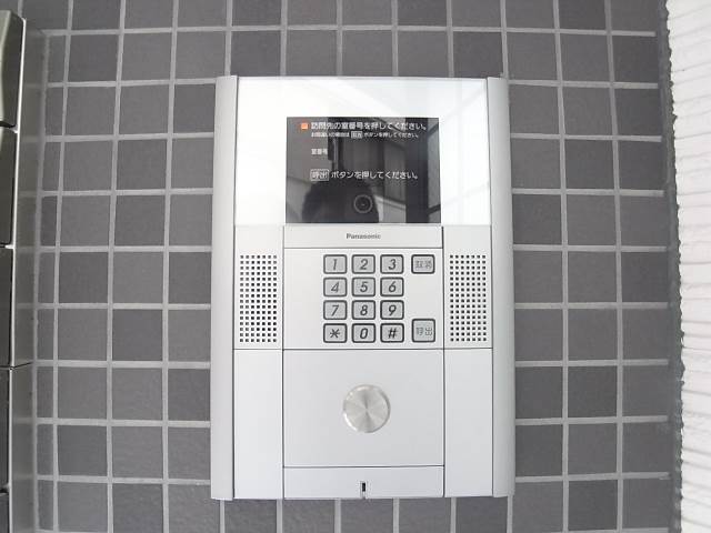 セキュリティ　モニタ付で来客時も安心