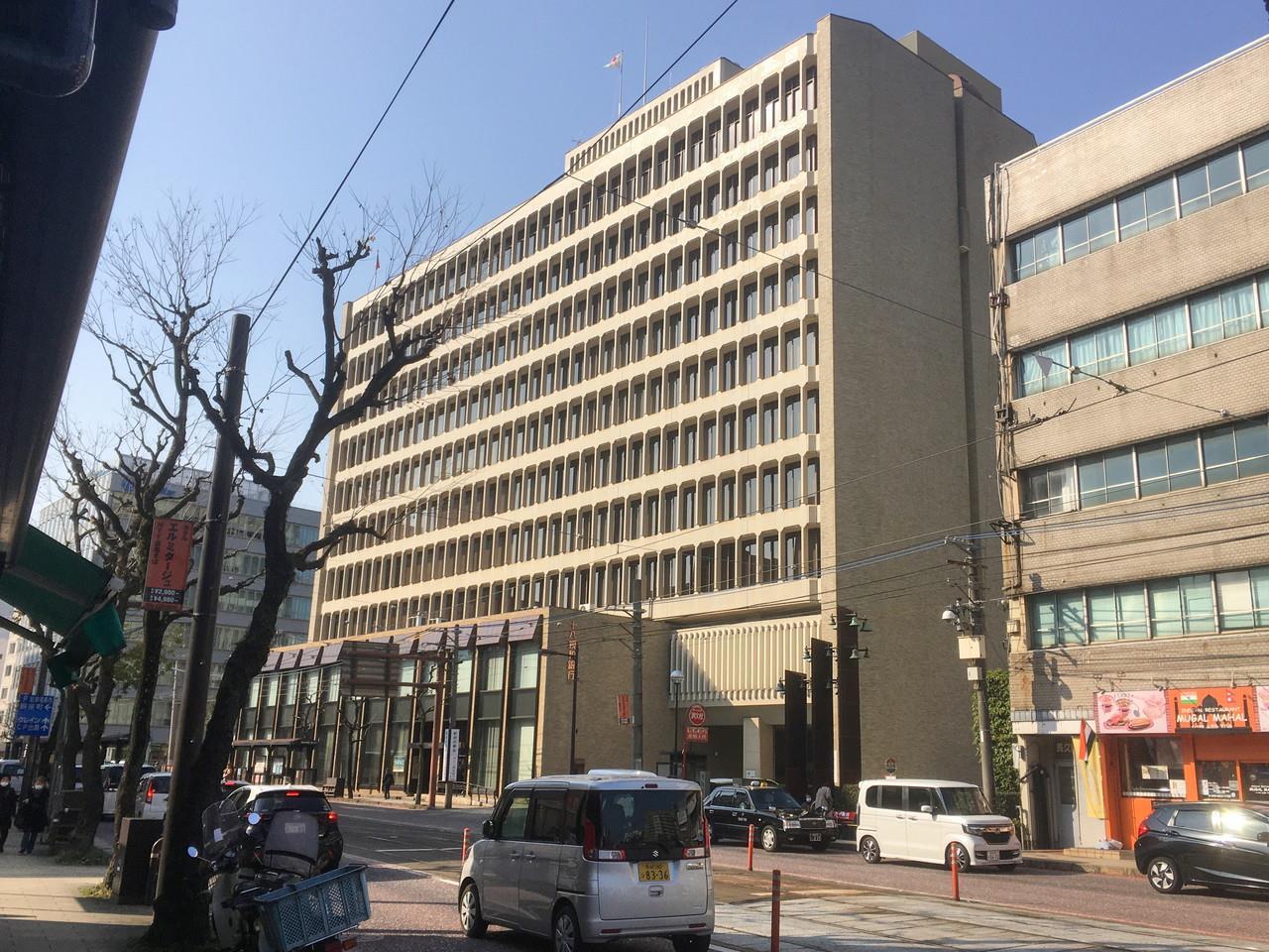 銀行　十八親和銀行本店営業部（銀行）まで450m