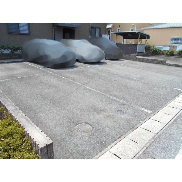 駐車場　縦列駐車場