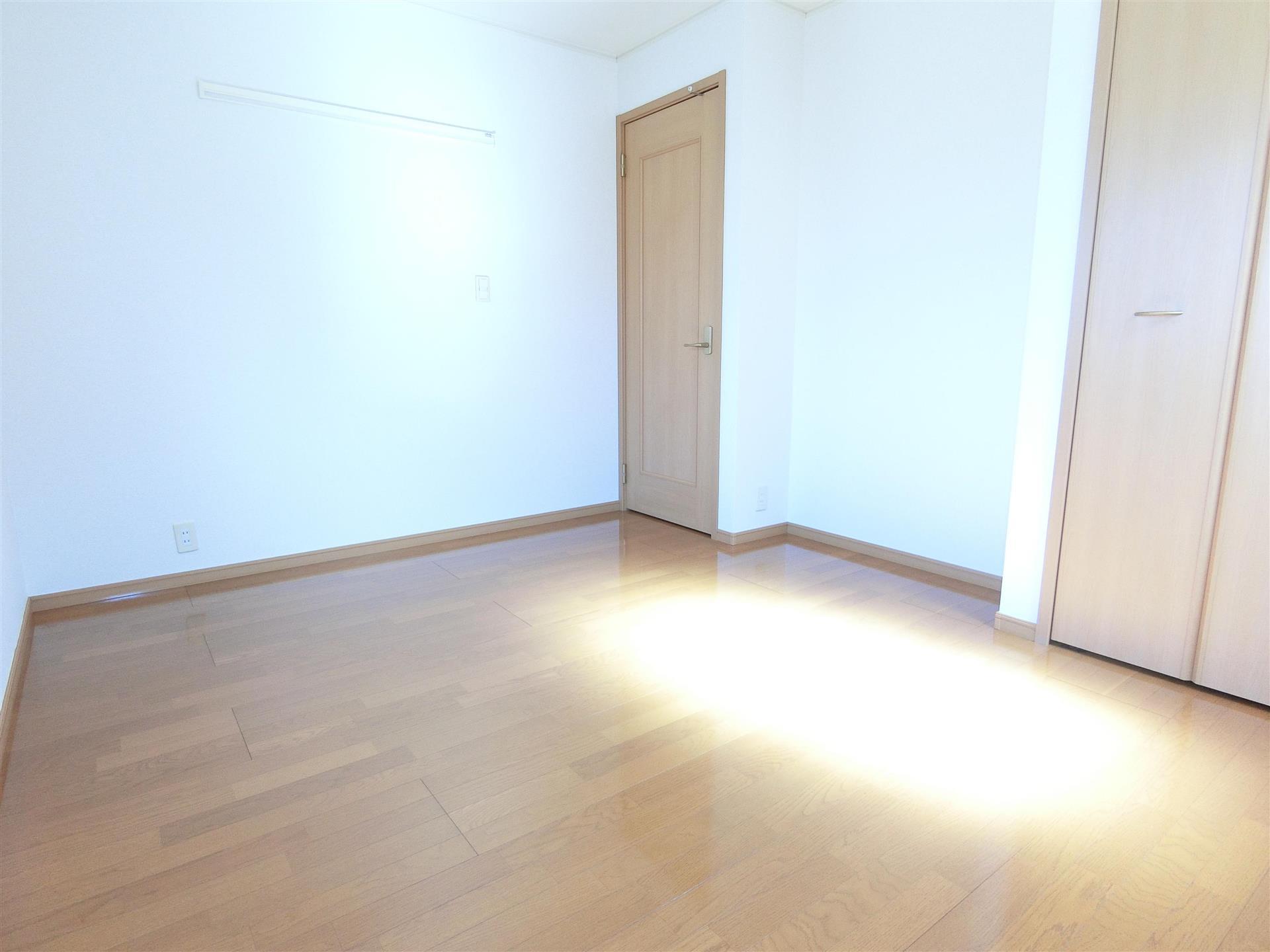 その他部屋・スペース　寝室として利用できるクローゼット付き洋室6.3帖♪