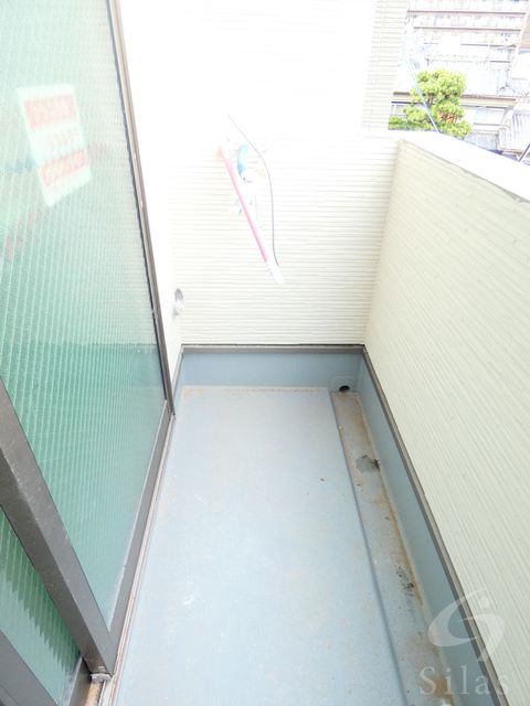 バルコニー　建築中