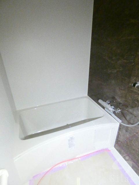 バス・シャワールーム　建築中