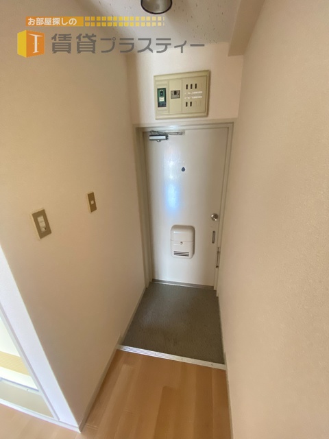 玄関　ドアチェーン付いてます。