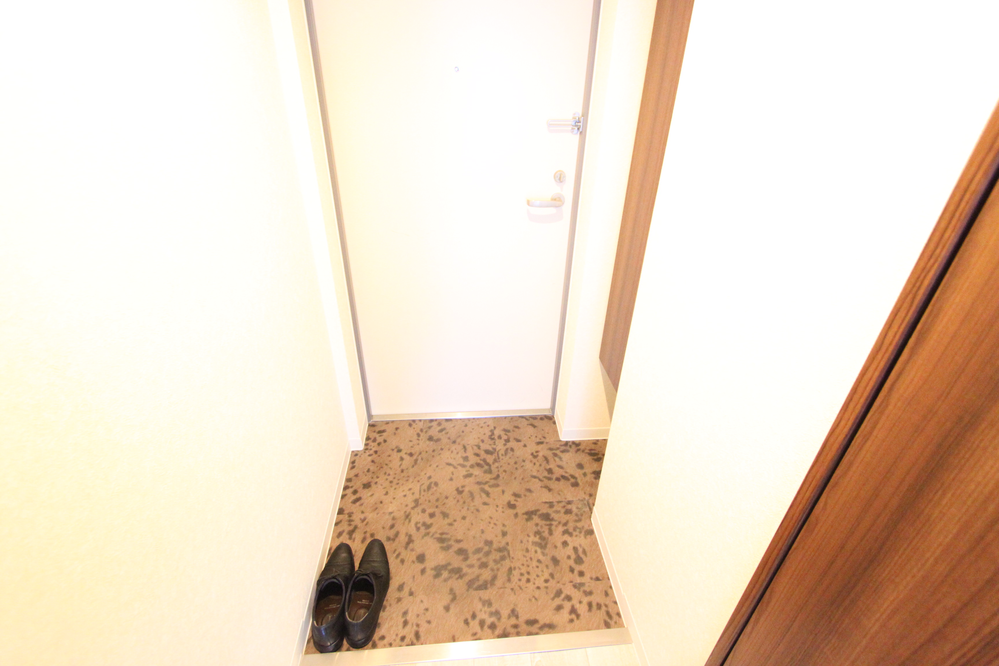 玄関　※別号室参考画像