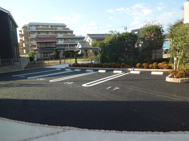 駐車場　駐車場