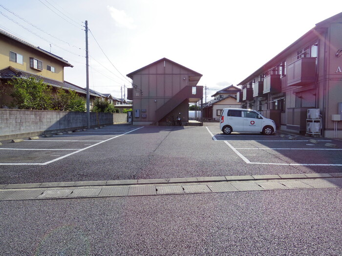 駐車場　駐車場