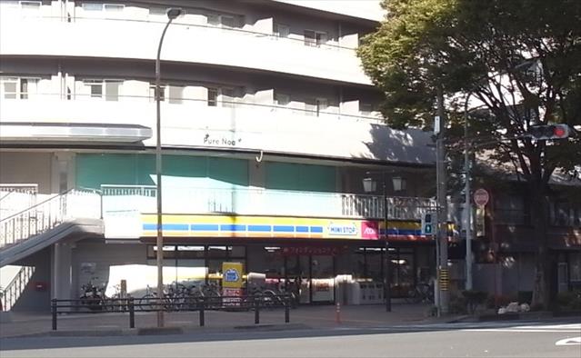 コンビニ　ミニストップ西日置店（コンビニ）まで1049m
