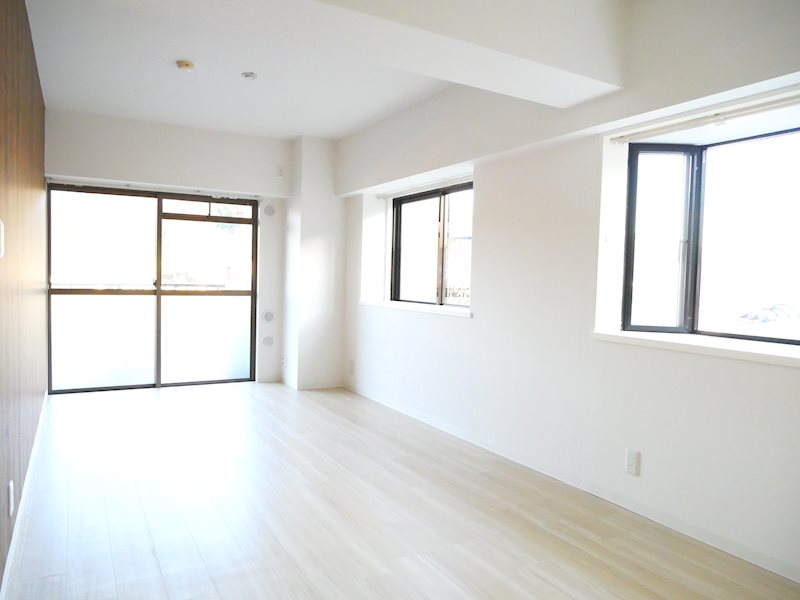 居室・リビング　開放感のあるゆったりとしたお部屋です♪