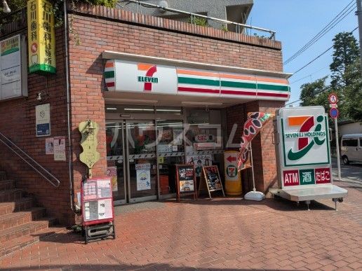 コンビニ　セブン-イレブン 調布仙川駅南店（コンビニ）まで956m