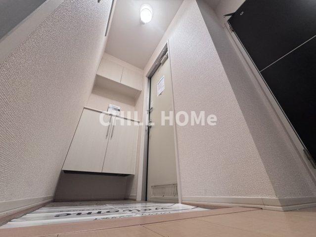 玄関　当社、チルホームのHPもご覧ください(^^)/物件情報多数♪