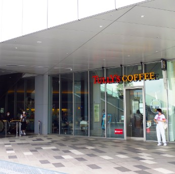 飲食店　タリーズコーヒー羽田イノベーションシティ店（飲食店）まで666m
