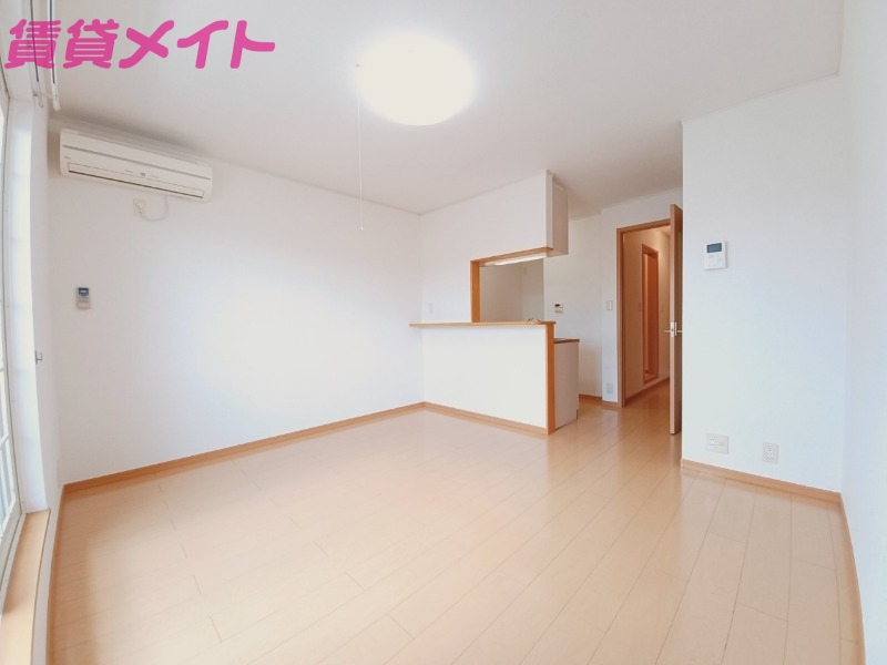 居室・リビング　同型参考写真