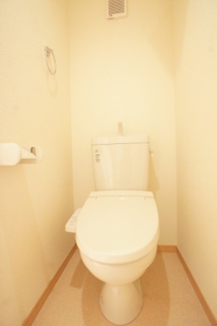 トイレ　洗浄便座付きのトイレで毎日快適です