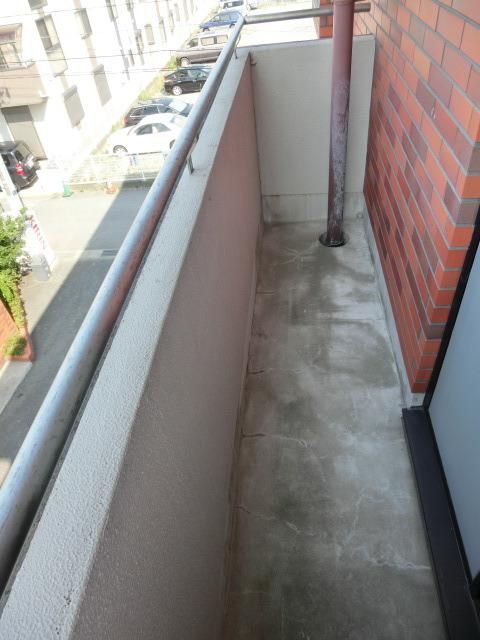 バルコニー　広々バルコニー付きです
