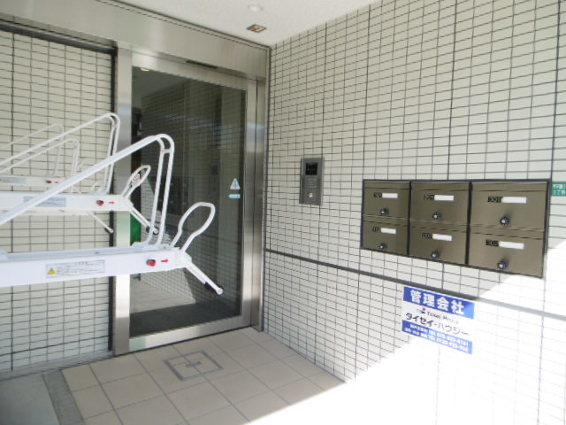 エントランス　エントランス