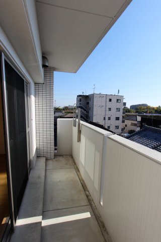 バルコニー　参考写真です。現況優先。