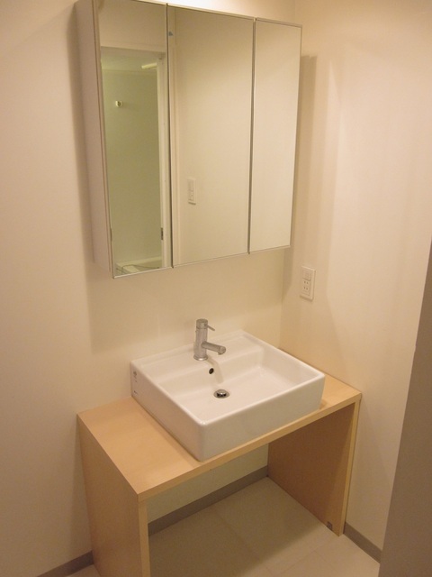 洗面設備　別部屋参考写真