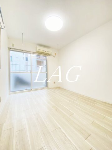 居室・リビング　洋室のお部屋です。