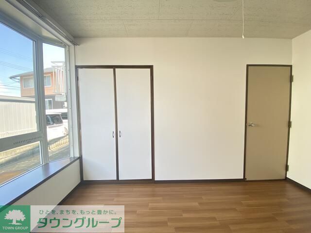 コモンズ原市の居間写真