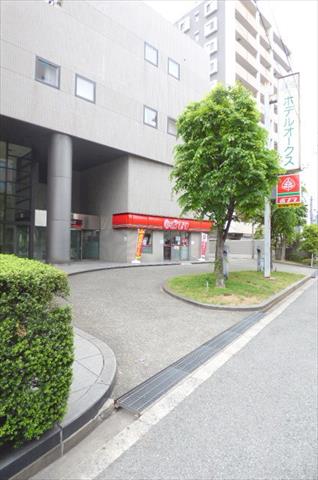 コンビニ　ポプラ（コンビニ）まで372m