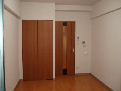 居室・リビング　広々とした洋室です
