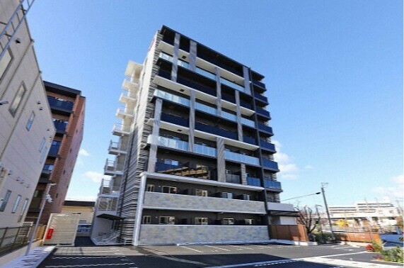 建物外観　築浅デザイナーズマンション