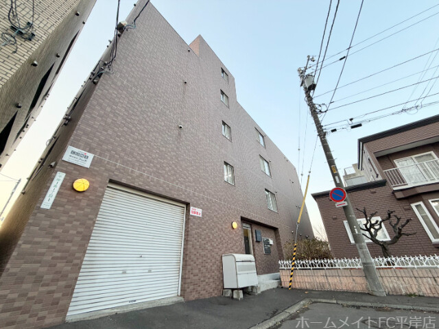 建物外観　人気の鉄筋コンクリート造です♪