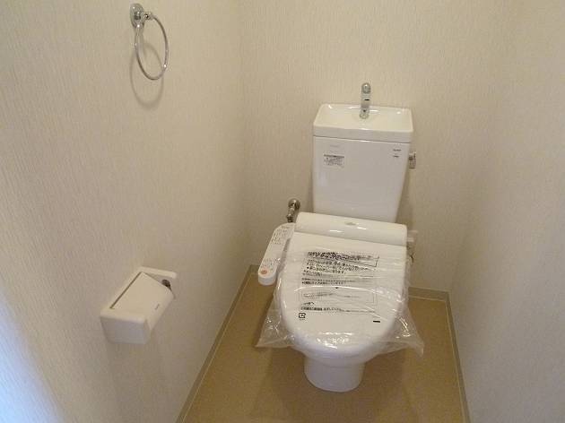 トイレ　ウォシュレット付
