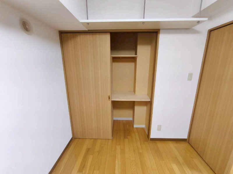 収納　収納です。何をしまおうか、ワクワクしますね。