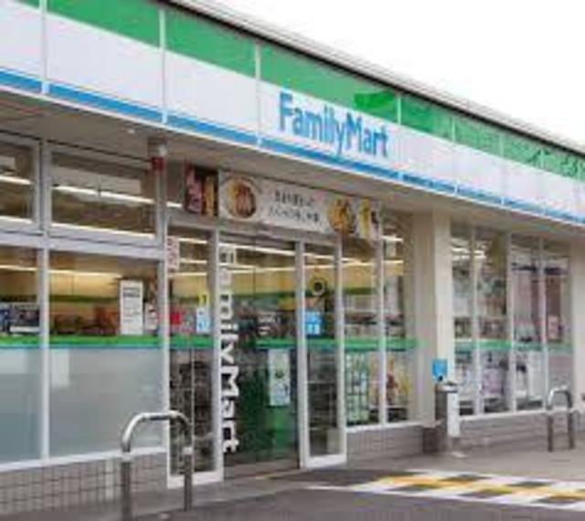 コンビニ　ファミリーマート灘神前町店（コンビニ）まで378m
