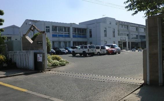 小学校　赤間小学校（小学校）まで800m