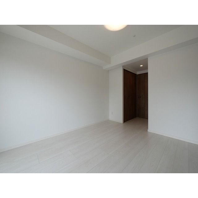 居室・リビング　※同タイプ写真転用　白基調のお部屋♪