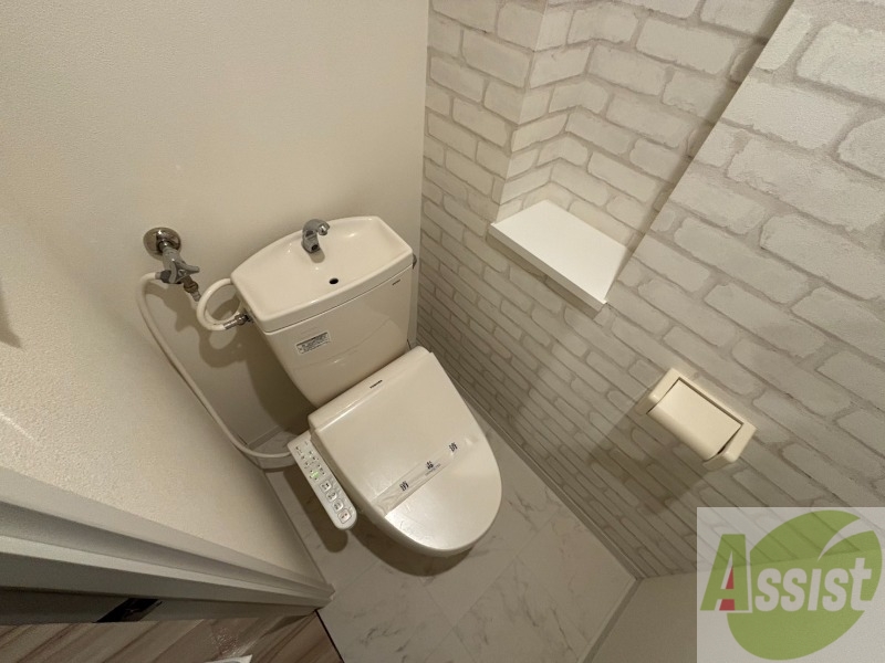 トイレ　トイレです。ウォシュレット付を探している方、おすすめです。