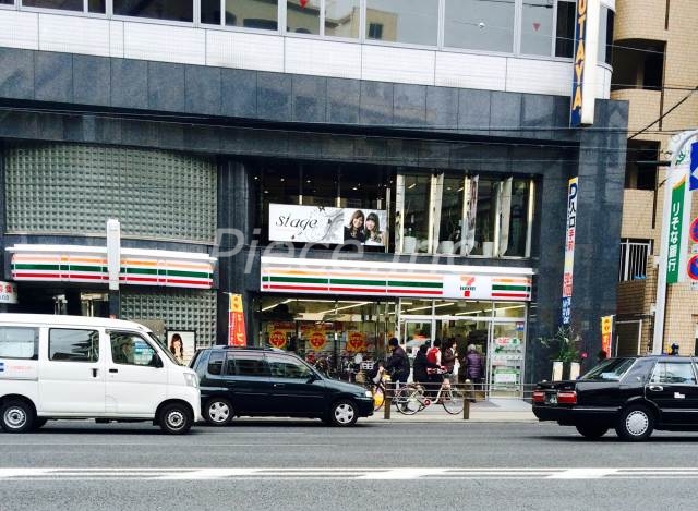 コンビニ　セブンイレブン大阪今福鶴見駅前店（コンビニ）まで168m