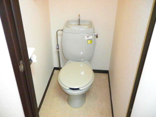 トイレ　落ち着いたトイレです