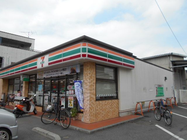 コンビニ　セブン‐イレブン 岩槻市宿店（コンビニ）まで769m