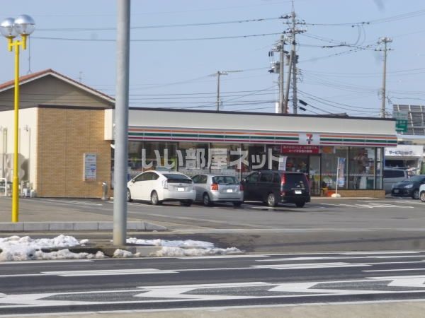 コンビニ　セブンイレブン 砺波インター店（コンビニ）まで930m