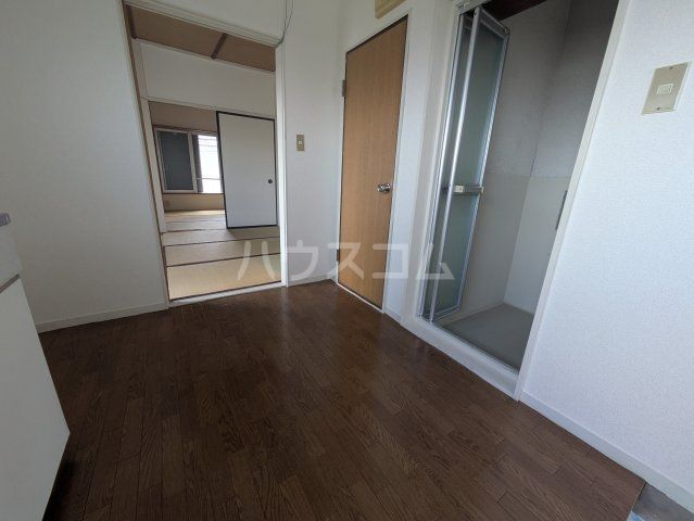 ハイツ咲の居間写真