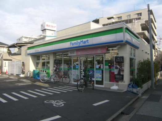 コンビニ　ファミリーマート 板橋向原三丁目店（コンビニ）まで990m