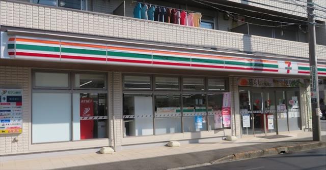 コンビニ　セブン－イレブン横浜下永谷２丁目店（コンビニ）まで648m