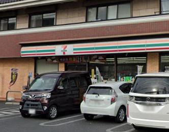 コンビニ　セブンイレブン 春日部市粕壁東3丁目店（コンビニ）まで738m