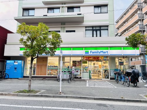 コンビニ　ファミリーマート 今津駅前店（コンビニ）まで258m
