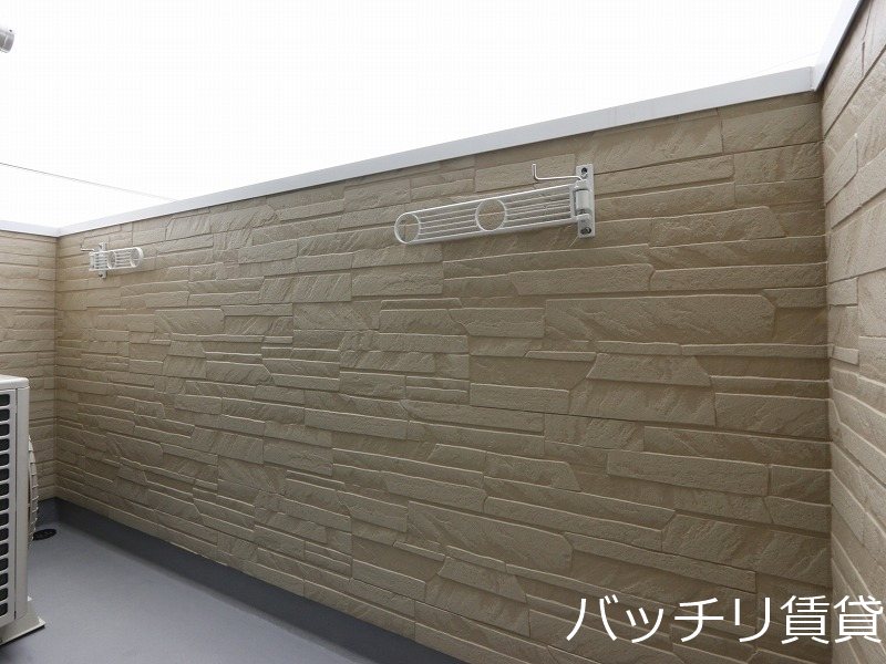 バルコニー　同シリーズの別号室の画像。現況優先